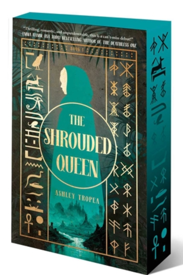 The Shrouded Queen - (Paperback)
