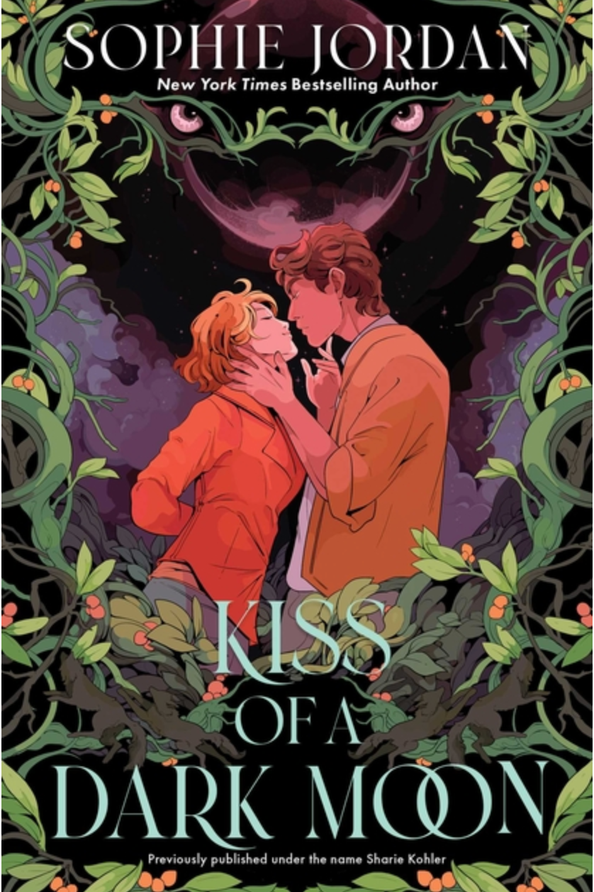 Kiss of a Dark Moon - (Moon Chasers) (Paperback)